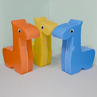 Скамьи, банкетки, пуфики